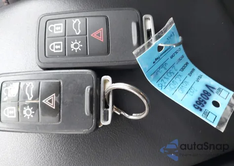 2012 Volvo Xc60 T6/T6 Platinum/T6 Premier Plus/T6 R-Design/T6 R-Design Platinum/T6 R-Design Premier Plus from USA, damaged, VIN YV4902DZ8C2308275